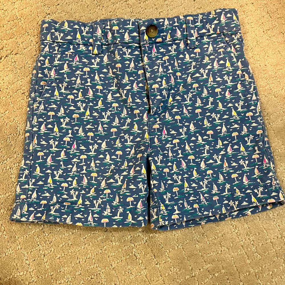 Vineyard Vines Blue Sailboat Print Shorts
